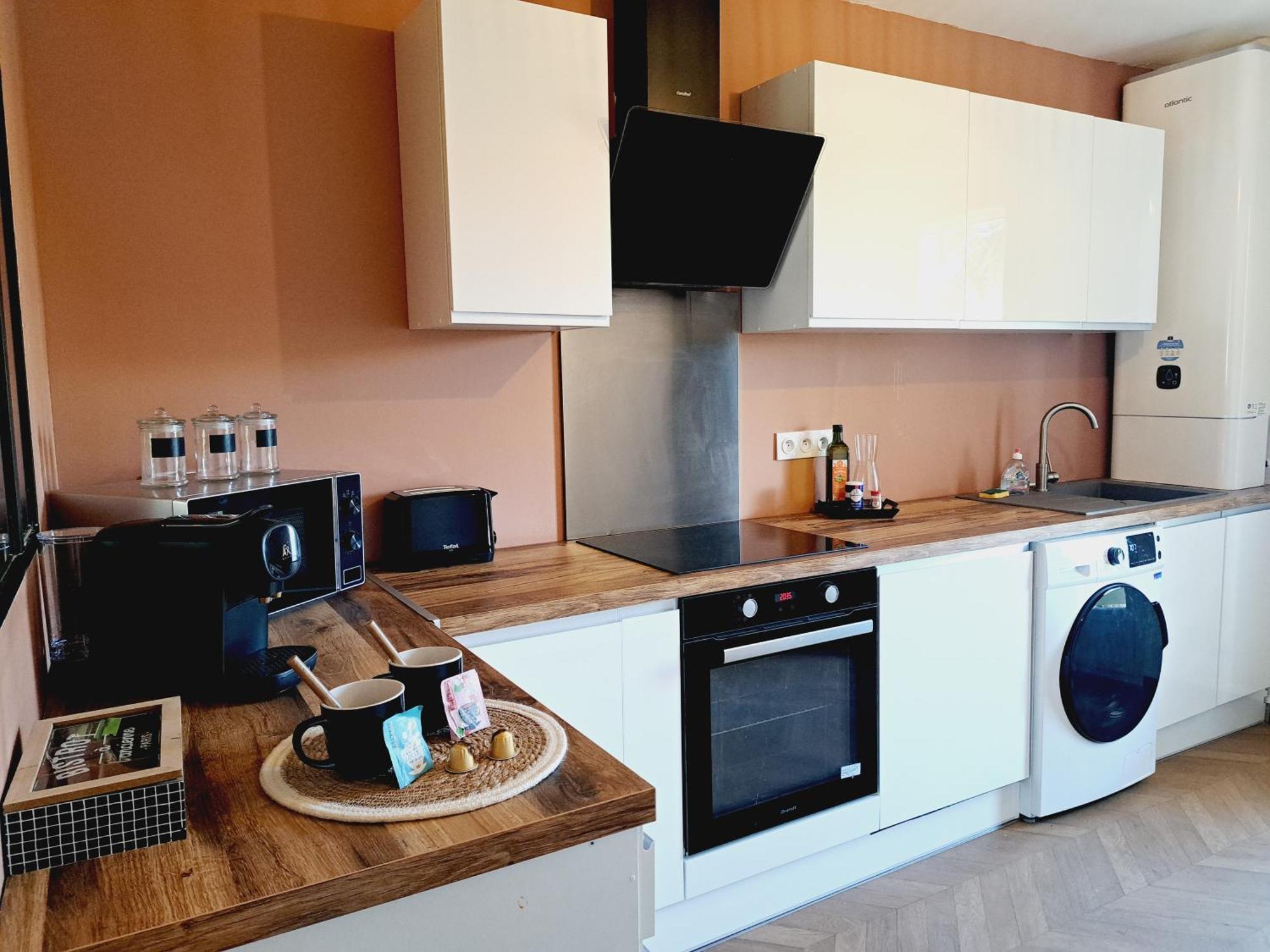 Spacieux Appartement Avec Balcon 纳博讷 外观 照片