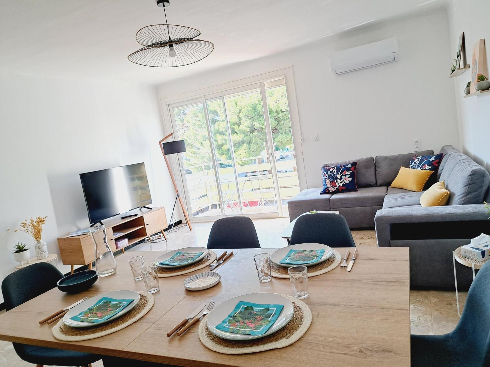 Spacieux Appartement Avec Balcon 纳博讷 外观 照片